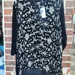 New black velvet long sleeve chick's button-up shirt. Chico sz 3